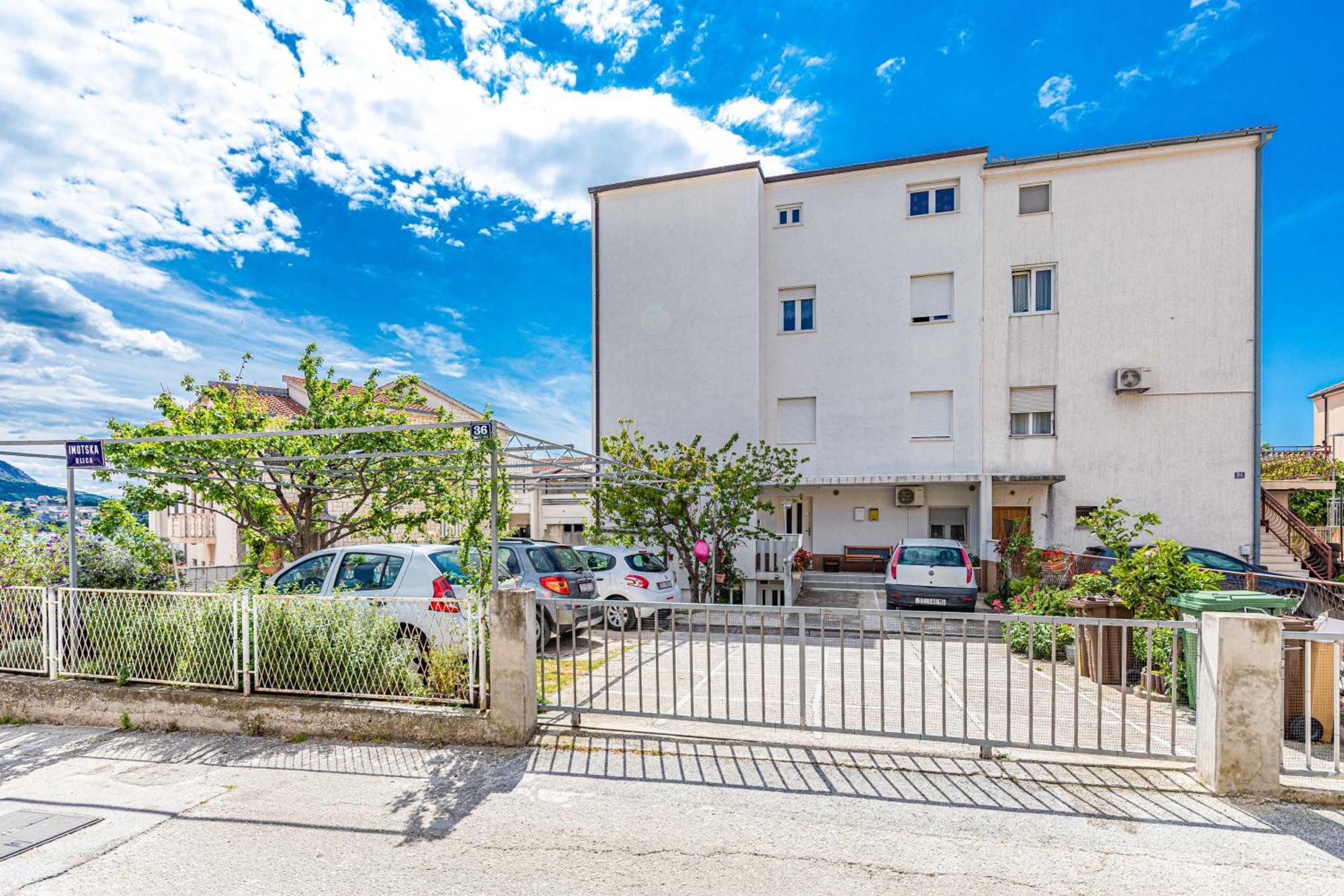 Apartments Iskra Stobrec Ngoại thất bức ảnh